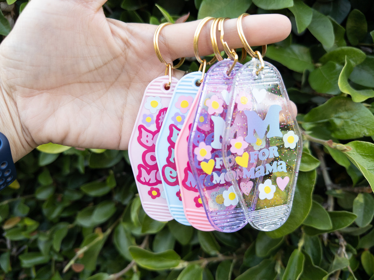 Retro Mama Motel Keychain